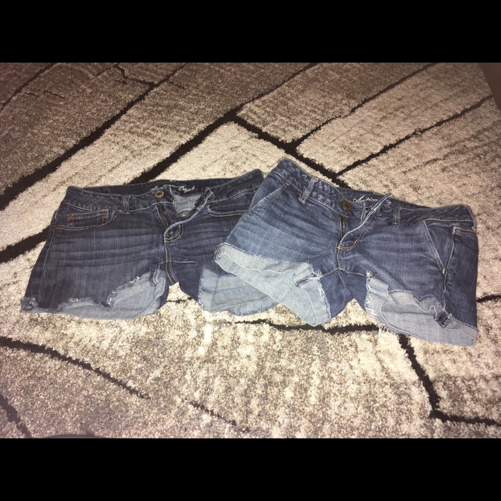 {American Eagle Outfitters} } Short Bundle